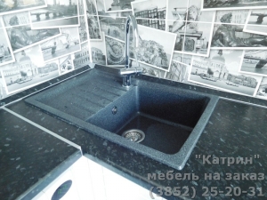 Кухня : ул. Новгородская, 14 (выполнено на заказ)